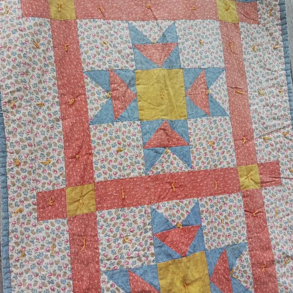 Handmade Quilted Patchwork Table Runner 22 3/8‎ x49 Inches Floral Pastel